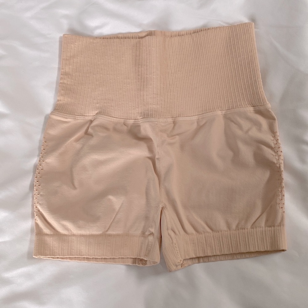 NWOT✨FP PEACH Good Karma Running Shorts- Size XS/S